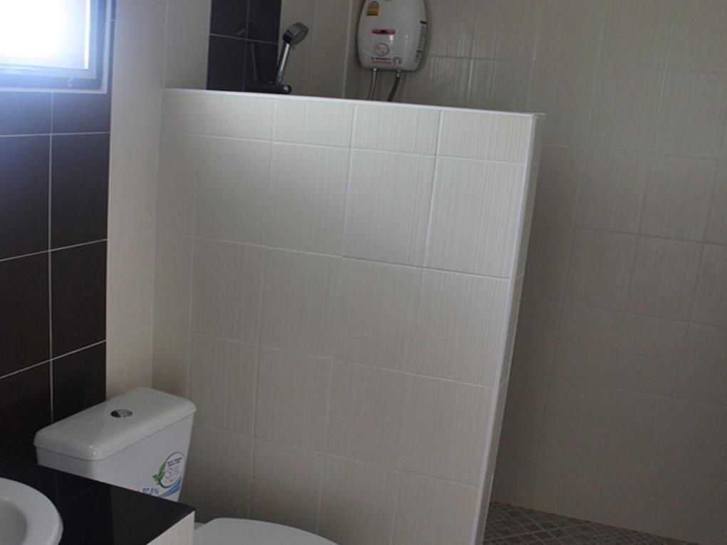 Resort Railumpoo Nakhon Sawan Exterior photo